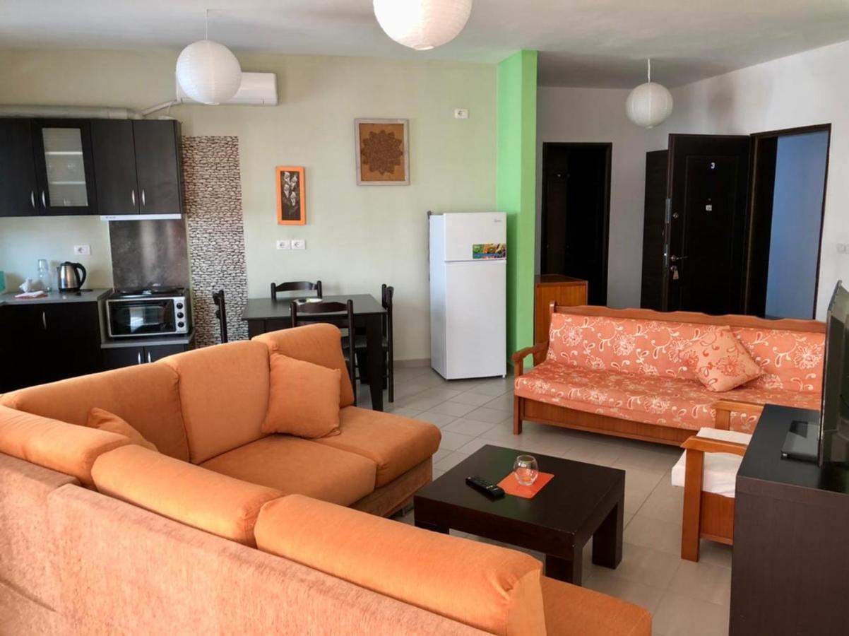 Lorenso Guest House ซารานเดอ ภายนอก รูปภาพ